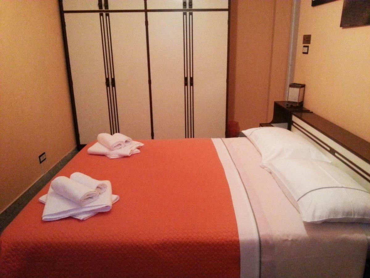 B&B Night & Day Cosenza Buitenkant foto