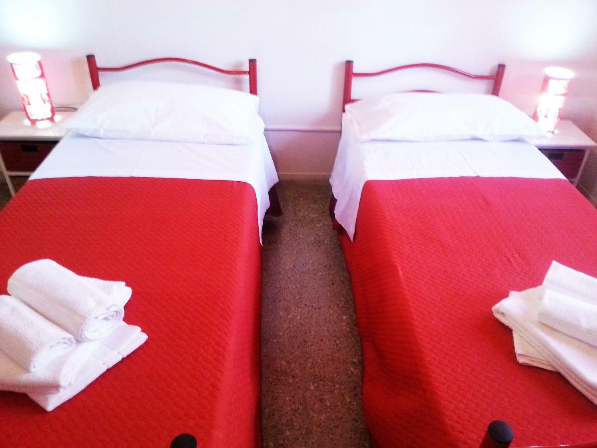 B&B Night & Day Cosenza Buitenkant foto